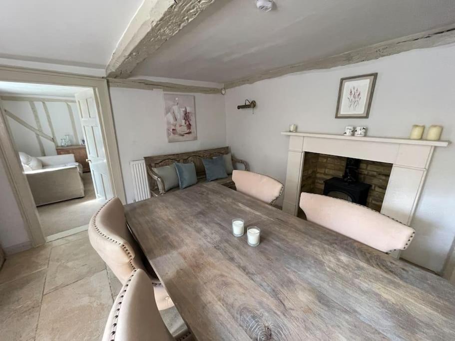 Elegant Oak Beamed House In Pretty Village Buckden  Luaran gambar