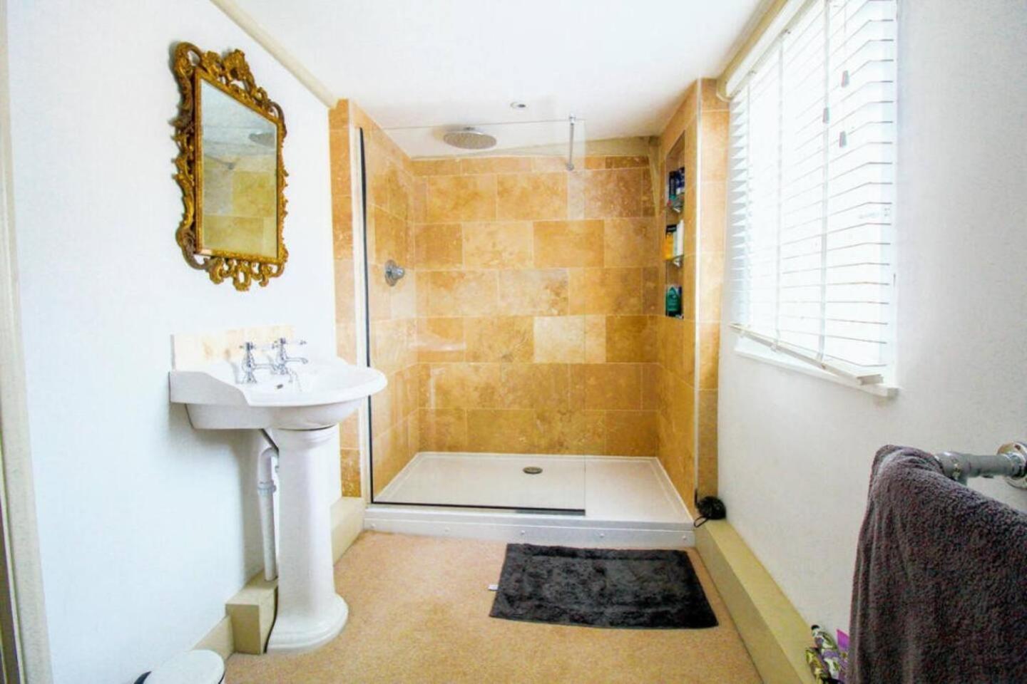 Elegant Oak Beamed House In Pretty Village - Cambridge Homehost Buckden  Luaran gambar